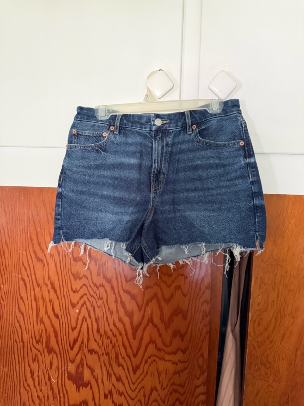American Eagle Outfitters curvy relaxed  Denim Shorts - Picture 5 of 13